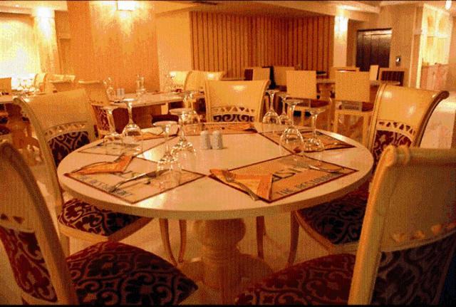 Oasis Hotel Скала Екстериор снимка